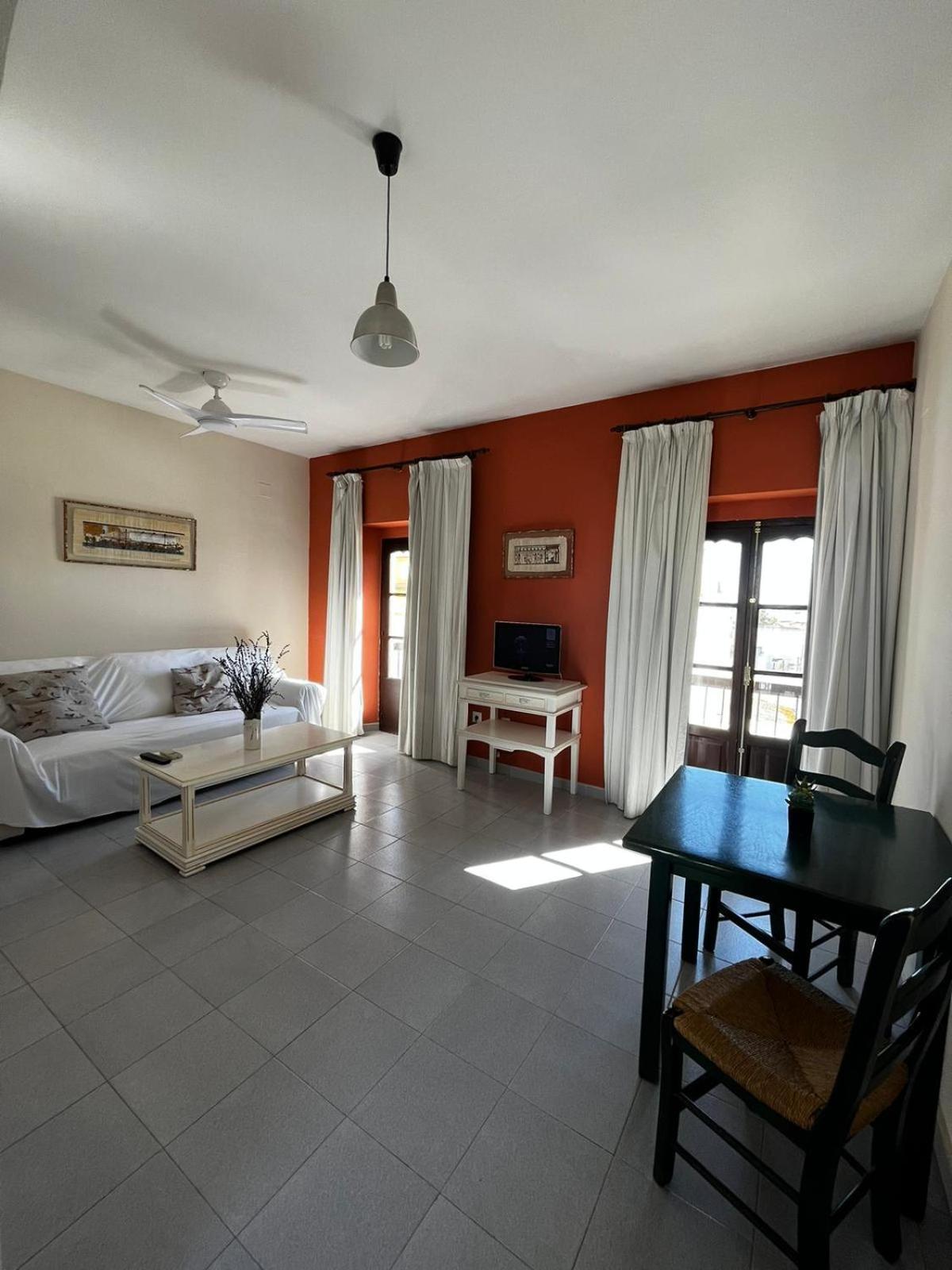 Apartamentos Larga 70 El Puerto de Santa Maria Ngoại thất bức ảnh